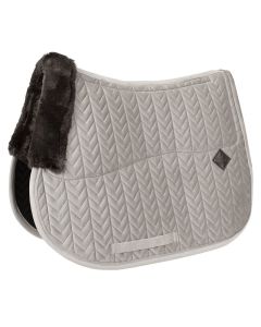 Zadeldek springen Kentucky Skin Friendly Velvet